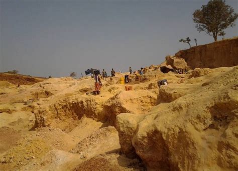 Siguiri 4 morts dans léboulement dune mine dor à Kintinia