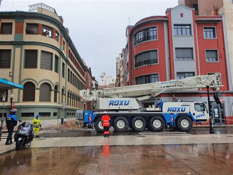 Angustia En Gij N Tras Derrumbarse El Techo De Un Colegio El Comercio