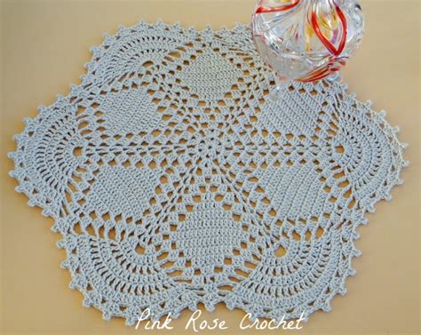 Pink Rose Crochet Sousplat Centrinho Bege Diamond Place Mat