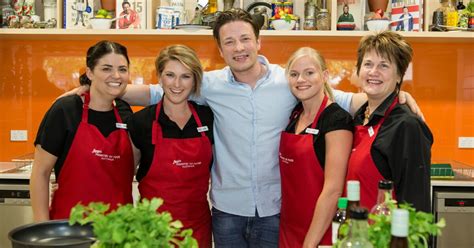 Jamie Oliver S Ministry Of Food Launches Free Cooking Lessons For