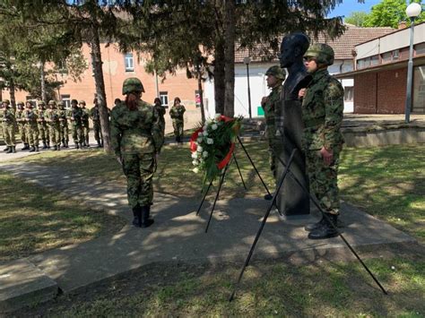 FOTO U zrenjaninskoj kasarni obeležen Dan Vojske Srbije