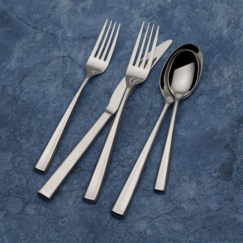 Towle Living Dream 20 Piece Stainless Steel Flatware Set Service For 4