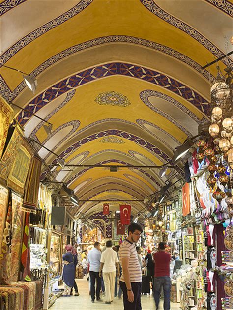 سوق جراند بازار في إسطنبول Grand Bazaar Istanbul موقع تركي مون