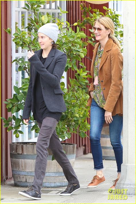 Shailene Woodley Is Comfortable Being Naked In Sex Scenes Photo 3317298 Magazine Shailene