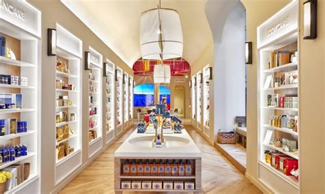 Portfolio: L’Occitane, New York – Visual Merchandising and Store Design