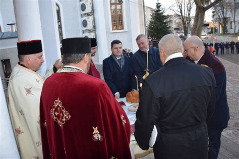 Ceremonial Militar I Religios La Monumentul Eroilor Revolu Iei Din