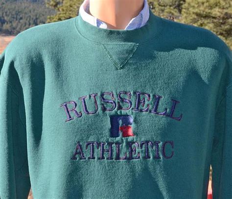 Vintage 90s Sweatshirt Russell Athletic Embroidered Green Medium Crew