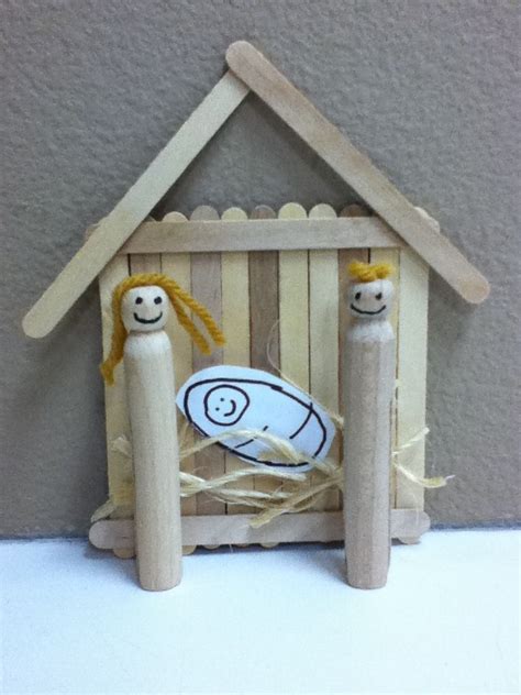 Nativity Scene Craft Using Popsicle Sticks Glue Wooden Pegs Yarn