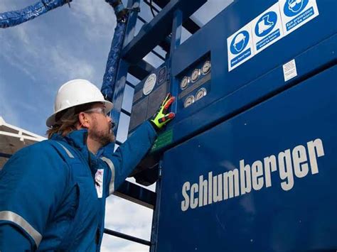 Multinacional do petróleo Schlumberger contrata para Macaé Taubaté e