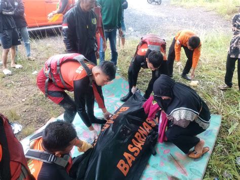 Rri Co Id Terjatuh Ke Sungai Siak Nelayan Di Pekanbaru Ditemukan Tewas