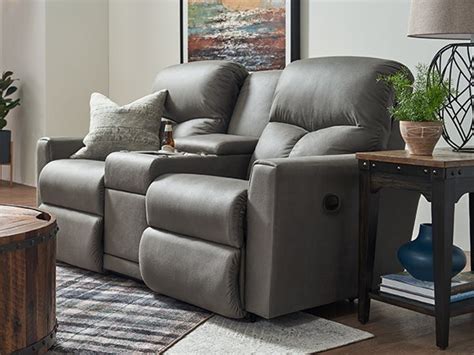 Hawthorn Reclining Loveseat W Console La Z Boy