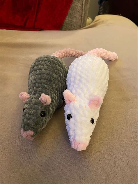 Crochet Rat Plushie, Amigurumi Rat, Crochet Plush - Etsy in 2024 | Easy ...