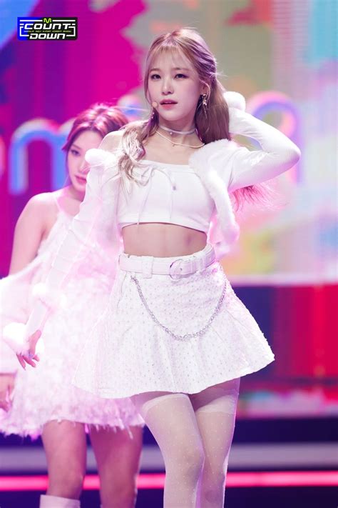 Baek Ji Heon Dm Stage Outfits Preformance Outfits Kpop Girls