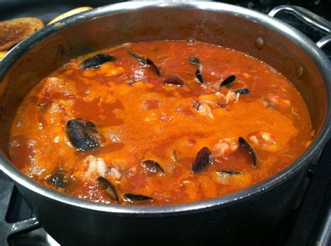 Cook, Create and unComplicate: Seafood Cioppino (Soup)