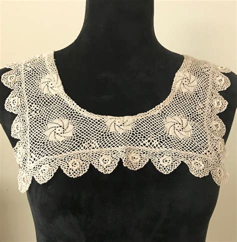 Victorian Era Lace Collars Gem