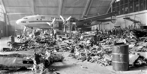 Crash of a Lockheed L-1049H Super Constellation in Chicago: 11 killed ...