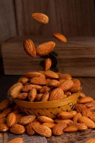 Variety Californai Almonds Dried Almond Nuts At Rs 450 Kg In Erashal