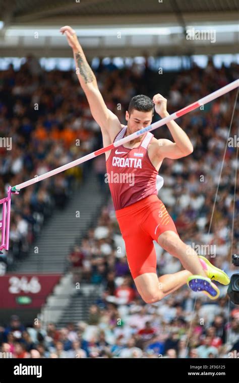 Ivan Horvat Croatia Pole Vault Men Qualification Round Iaaf World