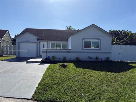 3247 Nw 203rd Ln Miami Gardens Fl 33056 ®