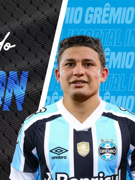 ELKESON É LIBERADO PARA ESTREIA E IMPRESSIONA ROGER MACHADO