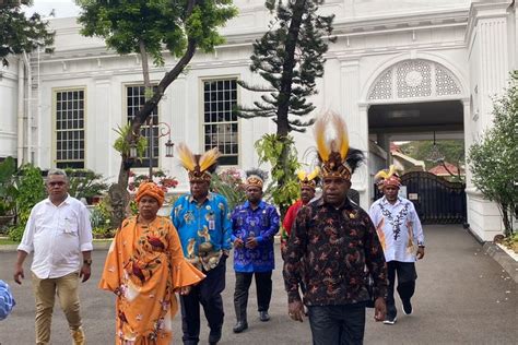 Temui Jokowi Majelis Rakyat Papua Minta Pemekaran Kabupaten Mimika