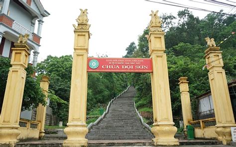 Visit Long Doi Son Pagoda - a 900-year-old national monument in Ha Nam ...