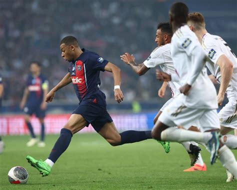 Lyon Vs Paris Saint Germain Highlights Sportdaylight