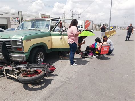 Vehículo impacta a motociclista en accidente en Saltillo Telediario México