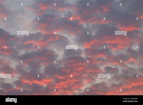 Dramatic Red Sky Cloud Red Sky At Sunset Red Sky Sunlight Background