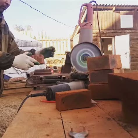 станок для резки кирпича. самодельный станок из болгарки своими руками ...