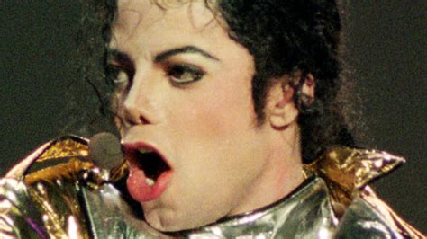 Michael Jackson Shocked Fans With The Crotch Grab Move Over 30 Years Ago