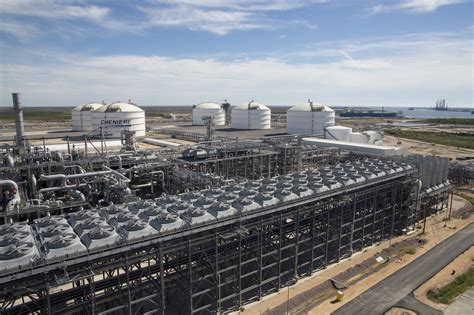 Cheniere Pens Long Term Lng Supply Deals With Chevron Lng Prime