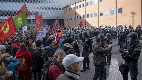 Schwurbler Wollen Demo Verbot In Basel Umgehen Nau Ch