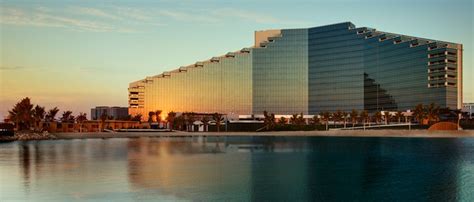 Rotana Opens Bahrain Hotel