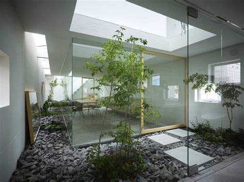 Japanese Home With Modern Atrium Designs And Ideas On Dornob