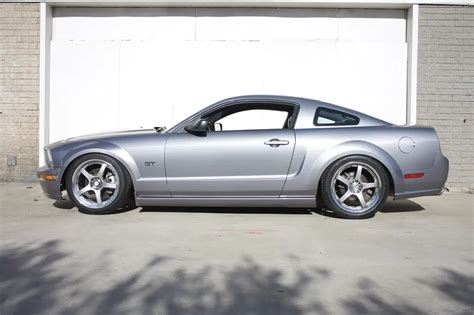 Ford Mustang Custom Wheels Roja R2 5 19x95 Et 21 Tire Size 25540