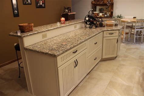 Kraftmaid Alexisbriarwood Maple Mushroom Kitchen Transitional