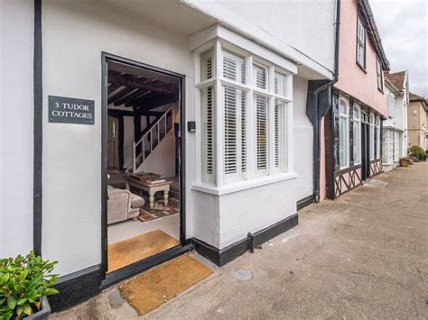 Tudor Cottage In Long Melford Near Sudbury