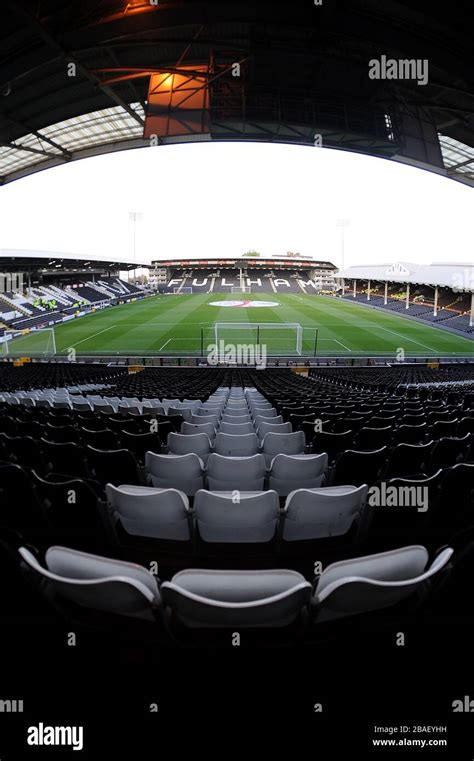 At Craven Cottage High Resolution Stock Photography And Images Alamy