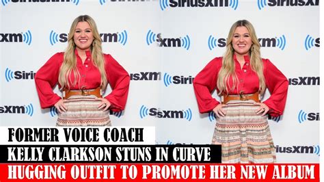 Former Voice Coach Kelly Clarkson Stuns In Curve Hugging Outfit To