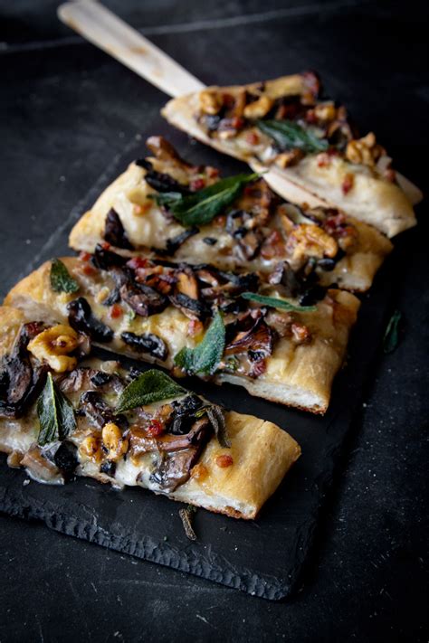 Mixed Mushroom Pizza - Colavita Recipes