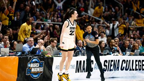 Caitlin Clark 3 Point Record Iowa Star Sets Career Ncaa Mark In Elite