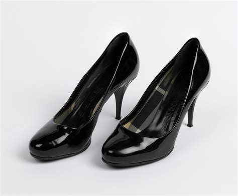 Lot Burberry Black Patent Leather High Heel Shoes