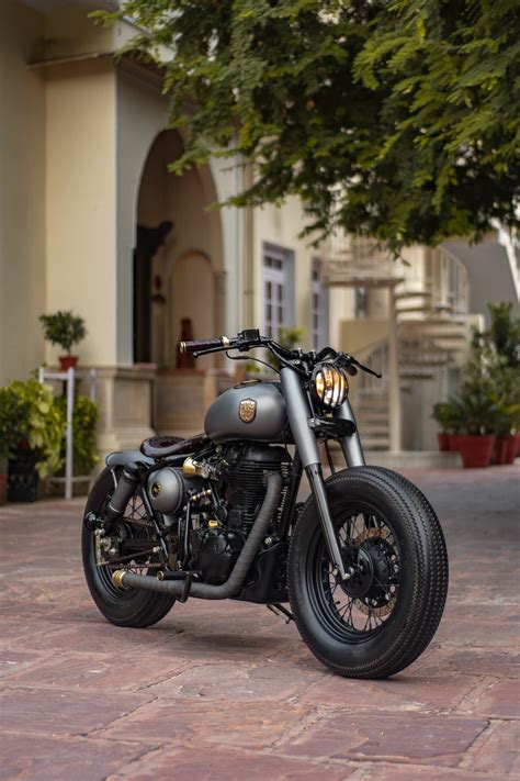 Royal Enfield Classic 500 Bobber Behance