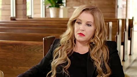 Report Lisa Marie Presley On Life Support In Critical Condition