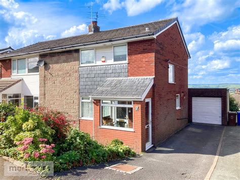 3 Bed Semi Detached House For Sale In Yew Tree Drive Oswaldtwistle