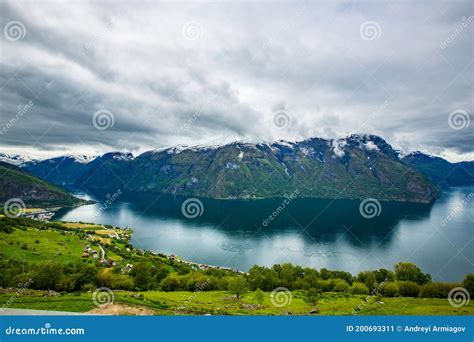 Aurlandsfjord Ciudad De Flam Noruega Bonita Naturaleza Paisaje Natural