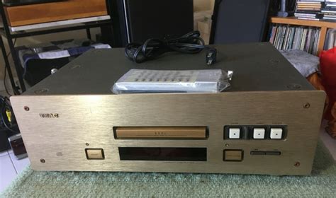 Teac Vrds 7 Cd Player Sold