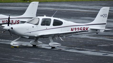 N Bk Private Cirrus Sr By Rtuwruw Uyvuyfuyf Aeroxplorer Photo