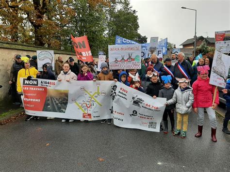 Manif Contre Le Pont Dach Res Avec La Mobilisation Des Lus Du Val D